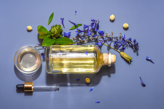 Castor Oil Benefits for Skin: What It Actually Does, and What It Doesn't